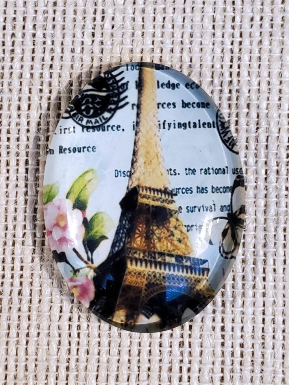 Handmade Paris France Eiffel Tower 40x30mm Oval Domed Glass Cabochon 8150-I